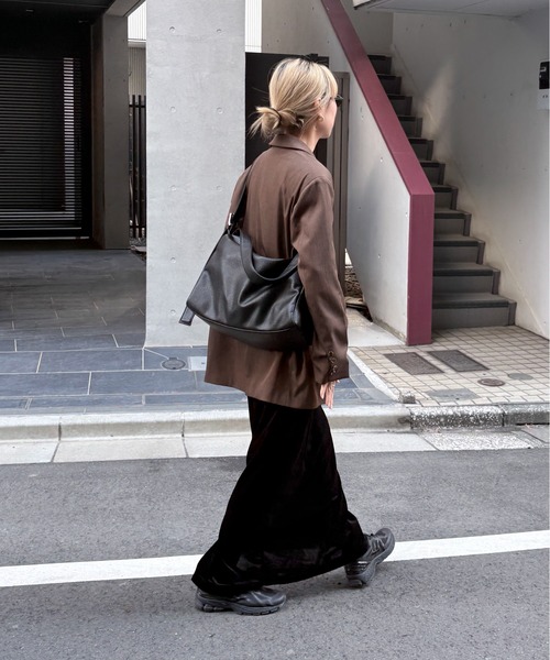 feepur（フェピュール）の「ツーハンドルビッグスクエアショルダーバッグ（ショルダーバッグ・レディース・ブラック・FREE）」の6枚目の写真