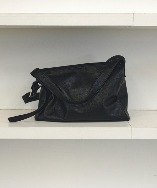 feepur（フェピュール）の「ツーハンドルビッグスクエアショルダーバッグ（ショルダーバッグ・レディース・ブラック・FREE）」の17枚目の写真