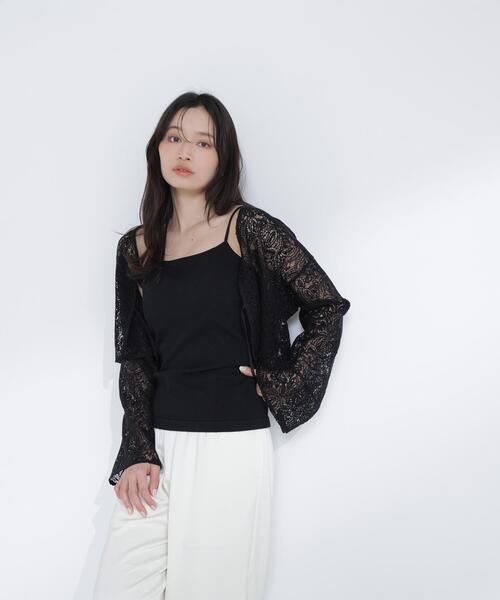NATURAL BEAUTY BASIC（ナチュラルビューティーベーシック）の「◇カップ付インナーシリーズ バックシャンキャミソール（キャミソール・レディース・オフホワイト/ブラック・FREE）」の4枚目の写真