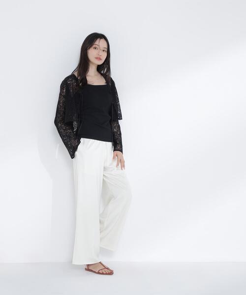 NATURAL BEAUTY BASIC（ナチュラルビューティーベーシック）の「◇カップ付インナーシリーズ バックシャンキャミソール（キャミソール・レディース・オフホワイト/ブラック・FREE）」の9枚目の写真