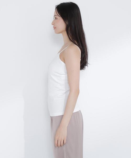 NATURAL BEAUTY BASIC（ナチュラルビューティーベーシック）の「◇カップ付インナーシリーズ バックシャンキャミソール（キャミソール・レディース・オフホワイト/ブラック・FREE）」の19枚目の写真