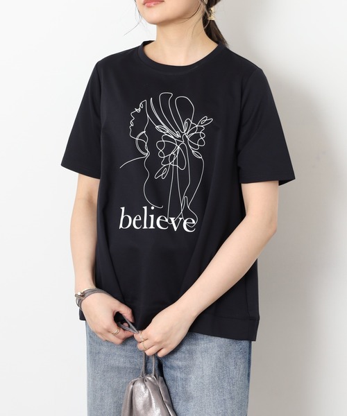 BRODIAEA(ブローディア)の「BRODIAEA バックシャンAライン 半袖プリントTシャツ 日本製(Tシャツ/カットソー・レディース・オフホワイト・40)」の2枚目の写真