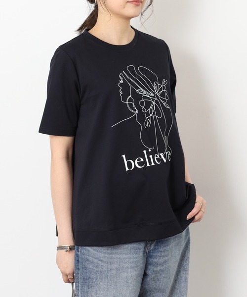 BRODIAEA(ブローディア)の「BRODIAEA バックシャンAライン 半袖プリントTシャツ 日本製(Tシャツ/カットソー・レディース・オフホワイト・40)」の3枚目の写真