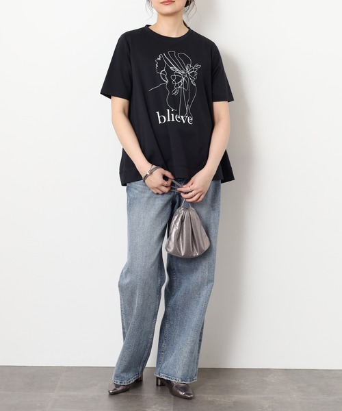 BRODIAEA(ブローディア)の「BRODIAEA バックシャンAライン 半袖プリントTシャツ 日本製(Tシャツ/カットソー・レディース・オフホワイト・40)」の7枚目の写真