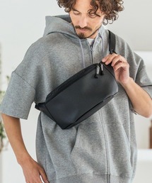 Magine（マージン）の「mko13479-Synthetic Leather Body Bag ボディバッグ(MGN-261-056)（ボディバッグ/ウエストポーチ）」