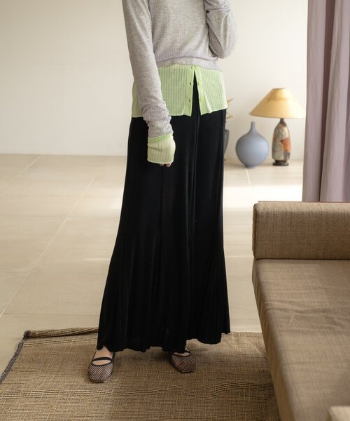 SHENERY(シーナリー)の「シアーリブフレアースカート(スカート・レディース・ブラック/ピンク・38/36)」の3枚目の写真