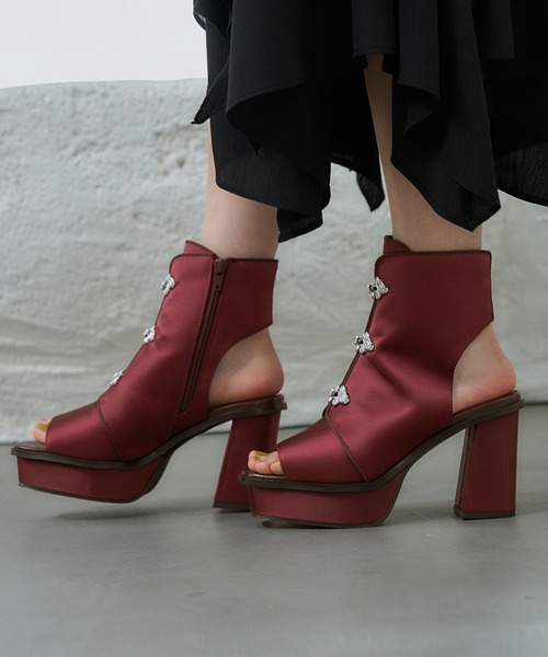 HARE（ハレ）の「【4サイズ展開！一部WEB限定】メタルチャイナパーツブーサン（サンダル・レディース・ブラック/ネイビー/レッド・SMALL/MEDIUM/LARGE/X-LARGE）」の13枚目の写真