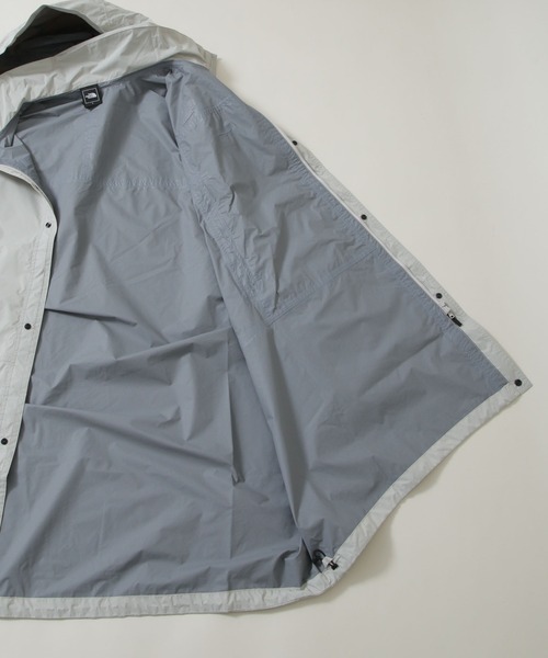 THE NORTH FACE(ザノースフェイス)の「THE NORTH FACE/Hydrena Rain Poncho(ポンチョ・メンズ・ブラック/アイボリー・L/M)」の16枚目の写真