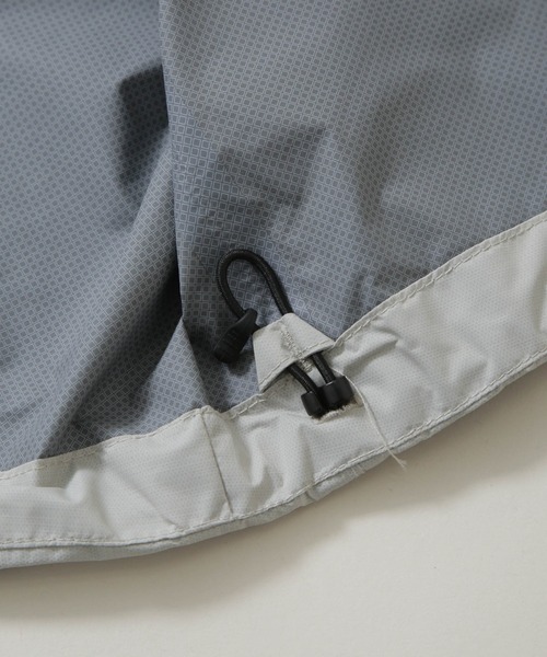 THE NORTH FACE(ザノースフェイス)の「THE NORTH FACE/Hydrena Rain Poncho(ポンチョ・メンズ・ブラック/アイボリー・L/M)」の17枚目の写真