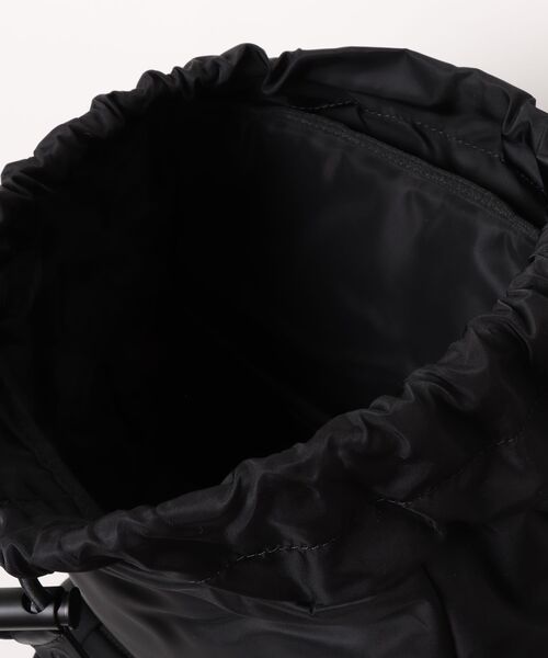 FURLA（フルラ）の「フルラ コスモ (Furla Man Cosmo) バックパック L（バックパック/リュック・メンズ・ブラック・ONE SIZE）」の3枚目の写真