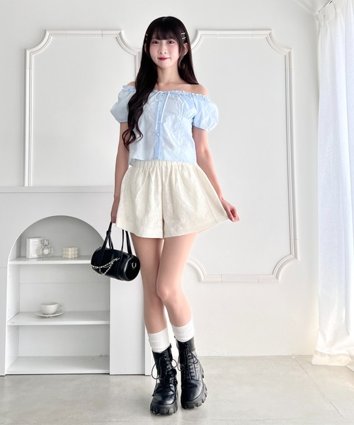 Loueme(ルエム)の「フルールレースショートパンツ(その他パンツ・レディース・ブラック/ライトブルー/オフホワイト・M)」の16枚目の写真