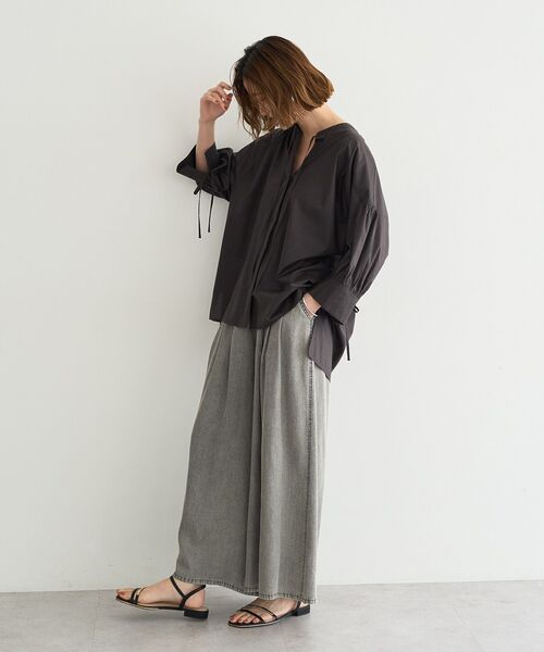 YECCA VECCA(イェッカヴェッカ)の「ORGABITS 5分袖スキッパーシャツ(シャツ/ブラウス・レディース・ブルーグリーン/ベージュ/チャコールグレー・FREE)」の5枚目の写真
