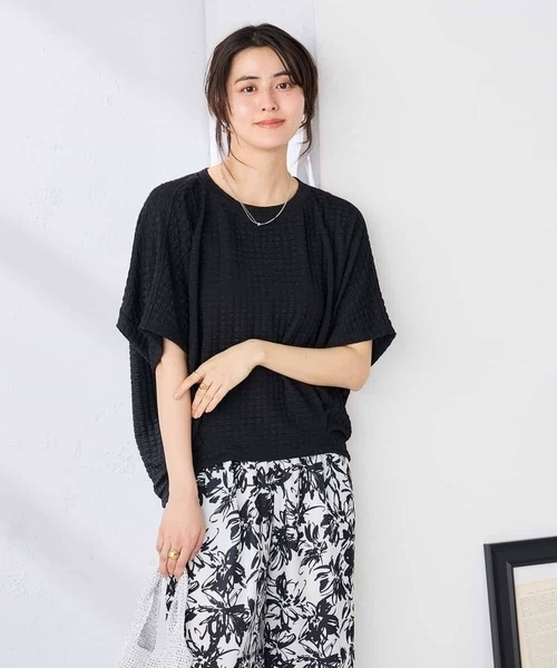 a.v.v(アーヴェヴェ)の「ポコポコドルマントップス(Tシャツ/カットソー・レディース・ブルー/ブラック/ホワイト・36/38/40)」の3枚目の写真