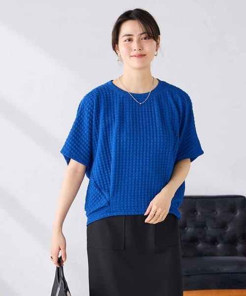 a.v.v(アーヴェヴェ)の「ポコポコドルマントップス(Tシャツ/カットソー・レディース・ブルー/ブラック/ホワイト・36/38/40)」の15枚目の写真
