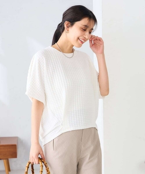 a.v.v(アーヴェヴェ)の「ポコポコドルマントップス(Tシャツ/カットソー・レディース・ブルー/ブラック/ホワイト・36/38/40)」の11枚目の写真
