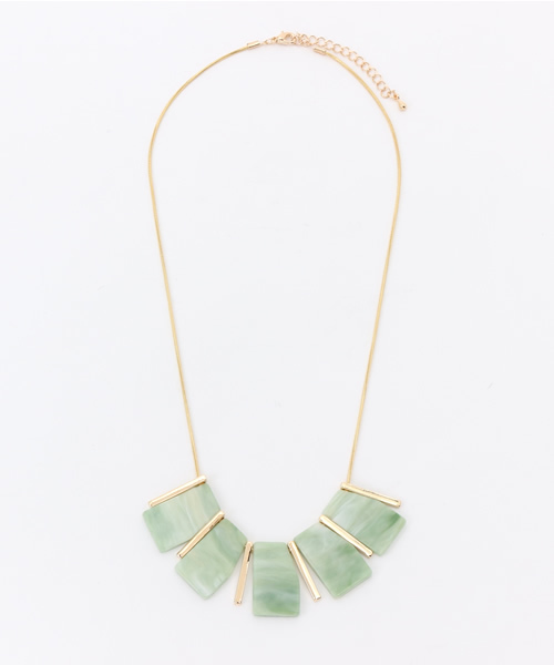 INTERPLANET WINGS（インタープラネットウィング）の「ストーンプレートネックレス（ネックレス・レディース・グレイッシュベージュ/オフホワイト/グリーン・フリー）」の3枚目の写真