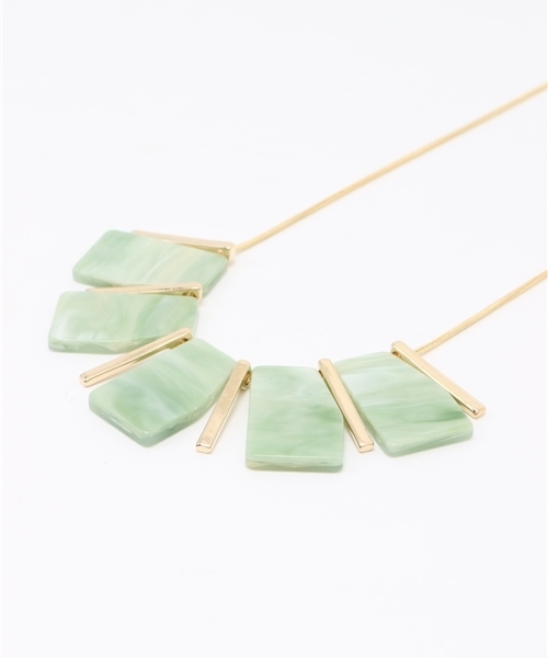 INTERPLANET WINGS（インタープラネットウィング）の「ストーンプレートネックレス（ネックレス・レディース・グレイッシュベージュ/オフホワイト/グリーン・フリー）」の6枚目の写真