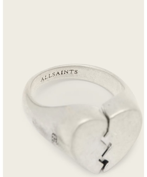 ALLSAINTS(オールセインツ)の「BROKEN HEART STERLING SILVER RING | ブロークン ハート スターリング シルバー リング(リング・メンズ・シルバー・S/M)」の3枚目の写真