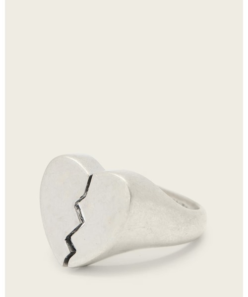 ALLSAINTS(オールセインツ)の「BROKEN HEART STERLING SILVER RING | ブロークン ハート スターリング シルバー リング(リング・メンズ・シルバー・S/M)」の5枚目の写真