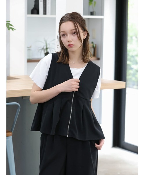 fifth(フィフス)の「【2点セット】ペプラムジップベスト×パンツ(セットアップ・レディース・チャコールグレー・M)」の6枚目の写真