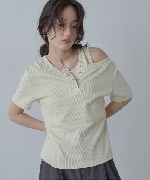 COLONY 2139（コロニートゥーワンスリーナイン）の「テレコレイヤードヘンリーネック半袖Tシャツ（Tシャツ/カットソー・レディース・グレー/ブラック/イエロー・FREE）」の16枚目の写真