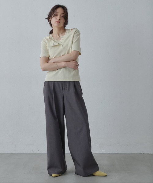 COLONY 2139（コロニートゥーワンスリーナイン）の「テレコレイヤードヘンリーネック半袖Tシャツ（Tシャツ/カットソー・レディース・グレー/ブラック/イエロー・FREE）」の17枚目の写真