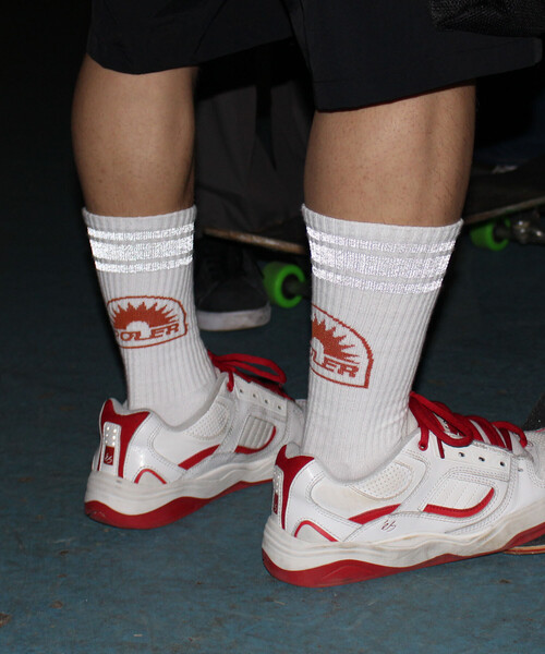 POLeR(ポーラー)の「POLeR × FREAK'S STORE/ポーラー × フリークスストア 別注 Response Socks(ソックス/靴下・メンズ・ホワイト/ブラック・ONE SIZE)」の1枚目の写真