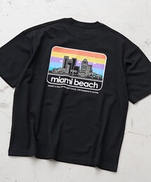 グラフィックプリントTシャツ