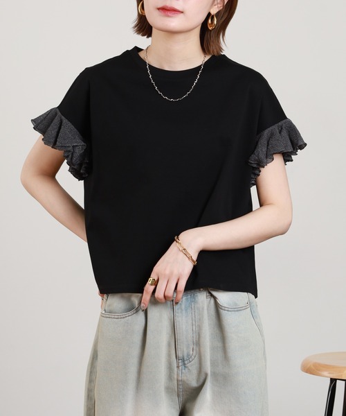 EGLANTINE（エグランティーヌ）の「EGLANTINE 袖ニットフリルカットソー 半袖（Tシャツ/カットソー・レディース・グレイッシュベージュ/コーラル/ブラック/オフホワイト・38）」の3枚目の写真