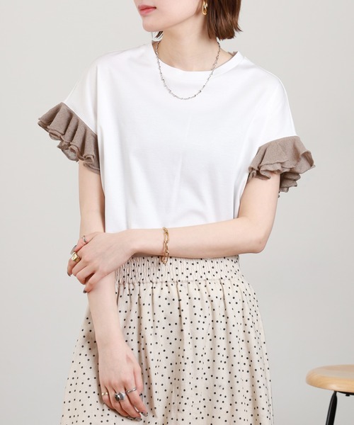 EGLANTINE（エグランティーヌ）の「EGLANTINE 袖ニットフリルカットソー 半袖（Tシャツ/カットソー・レディース・グレイッシュベージュ/コーラル/ブラック/オフホワイト・38）」の9枚目の写真