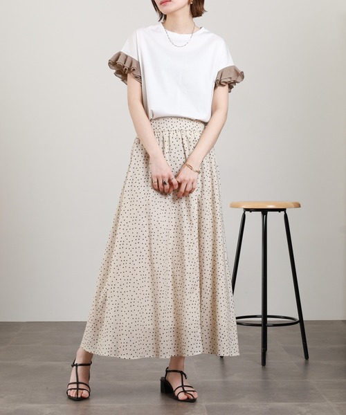 EGLANTINE（エグランティーヌ）の「EGLANTINE 袖ニットフリルカットソー 半袖（Tシャツ/カットソー・レディース・グレイッシュベージュ/コーラル/ブラック/オフホワイト・38）」の10枚目の写真