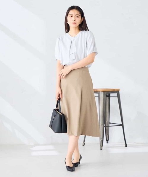 a.v.v(アーヴェヴェ)の「【洗える】チャーム付きボウタイブラウス(シャツ/ブラウス・レディース・アイボリー/ホワイト/ライトグレー・38/36/40/42)」の18枚目の写真