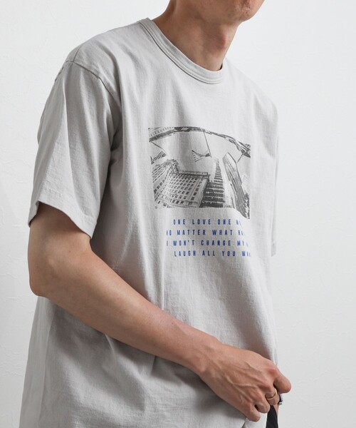 NOLLEY’S（ノーリーズ）の「Photo T フォトグラフィック Tシャツ 26SS（Tシャツ/カットソー・メンズ・ホワイト/グレー系その他2/ホワイト系その他5/ホワイト系その他6/グレー系その他/ライトグレー・S/M/L）」の4枚目の写真