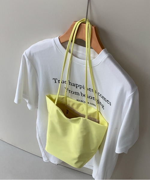 FINEnough(ファインナフ)の「ミニマルシンプルショルダーバッグ(ショルダーバッグ・レディース・ブラック/ホワイト/グリーン/レッド/ピンク/イエロー・FREE)」の10枚目の写真
