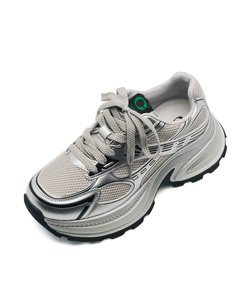 CLLIB(クリブ)の「COSHER SNEAKERS スタンディングスニーカー7CM -CL0702 (3カラー)(スニーカー・レディース・シルバー/ブラック/グレー・23cm/23.5cm/24cm/24.5cm/25cm)」の6枚目の写真