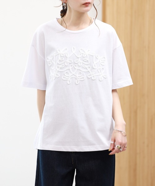 EGLANTINE(エグランティーヌ)の「EGLANTINE コード刺繍半袖Tシャツ(Tシャツ/カットソー・レディース・ブラック/オフホワイト・38)」の16枚目の写真