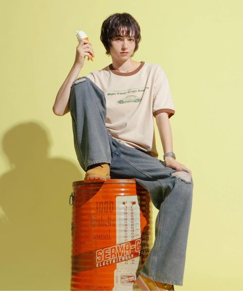 Zooodle(ズードル)の「Graphic Ringer T-Shirt - グラフィックリンガーTシャツ -(Tシャツ/カットソー・メンズ・ベージュ/チャコールグレー・MEDIUM/LARGE)」の8枚目の写真