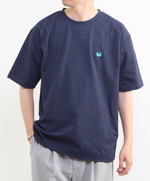 MEN'S MELROSE（メンズメルローズ）の「【MASTER FRAME/マスターフレーム】テックジャージワンポイントロゴTシャツ（Tシャツ/カットソー・メンズ・ブラック/ライトグレー/ネイビー/ブルー・3/4）」の3枚目の写真