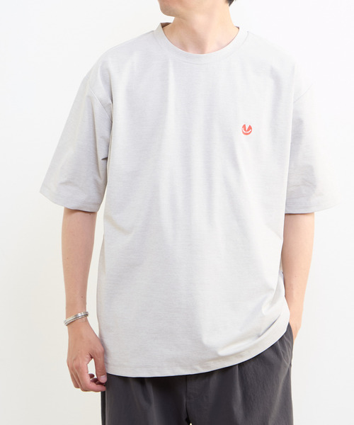 MEN'S MELROSE（メンズメルローズ）の「【MASTER FRAME/マスターフレーム】テックジャージワンポイントロゴTシャツ（Tシャツ/カットソー・メンズ・ブラック/ライトグレー/ネイビー/ブルー・3/4）」の2枚目の写真