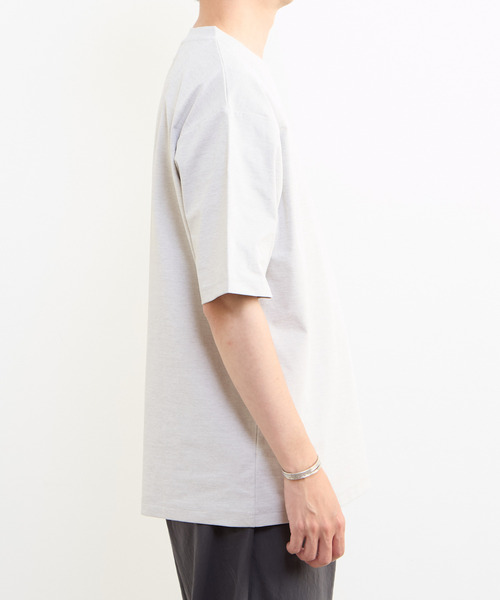 MEN'S MELROSE（メンズメルローズ）の「【MASTER FRAME/マスターフレーム】テックジャージワンポイントロゴTシャツ（Tシャツ/カットソー・メンズ・ブラック・3）」の4枚目の写真