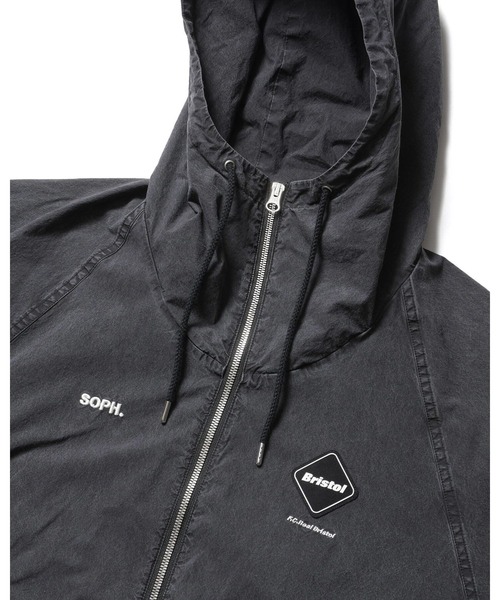 F.C.Real Bristol(エフシーレアルブリストル)の「WASHED CRISP DENIM HOODED BLOUSON(ブルゾン・メンズ・インディゴブルー/ブラック・SMALL/MEDIUM/LARGE/X-LARGE)」の11枚目の写真