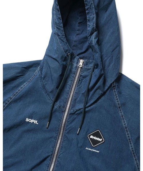 F.C.Real Bristol(エフシーレアルブリストル)の「WASHED CRISP DENIM HOODED BLOUSON(ブルゾン・メンズ・インディゴブルー/ブラック・SMALL/MEDIUM/LARGE/X-LARGE)」の5枚目の写真