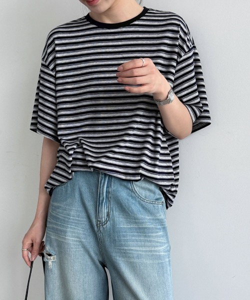 semplice(センプリチェ)の「ボーダー半袖 T シャツ(Tシャツ/カットソー・レディース・ブラック/ネイビー・F)」の7枚目の写真