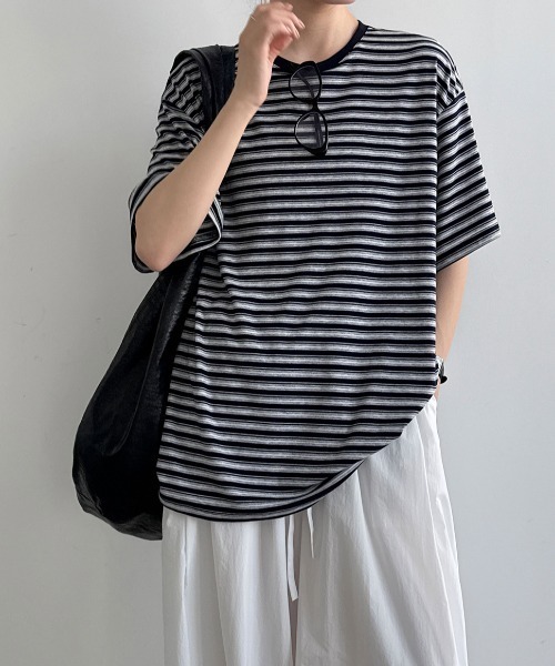semplice(センプリチェ)の「ボーダー半袖 T シャツ(Tシャツ/カットソー・レディース・ブラック/ネイビー・F)」の12枚目の写真