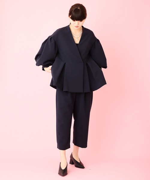 Ranerrh(ラネリ)の「【NAVY】ボリュームスリーブジャケット【結婚式・入学式・卒業式・入卒・お受験】【オケージョン】(ノーカラージャケット・レディース・ネイビー・38)」の9枚目の写真
