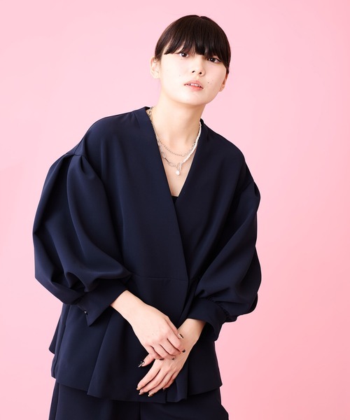Ranerrh(ラネリ)の「【NAVY】ボリュームスリーブジャケット【結婚式・入学式・卒業式・入卒・お受験】【オケージョン】(ノーカラージャケット・レディース・ネイビー・38)」の6枚目の写真