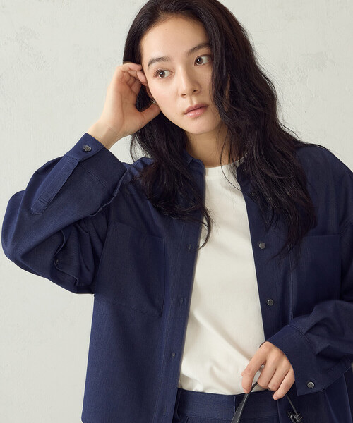 COMME CA ISM(コムサイズム)の「【セットアップ対応】2WAYスリーブ シャツ(シャツ/ブラウス・レディース・ネイビー/カーキ・MEDIUM/LARGE)」の1枚目の写真