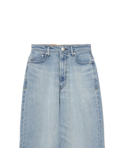 YANUK(ヤヌーク)の「ルーズストレート JOAN FVS(デニムパンツ・レディース・サックスブルー系・24/23/25)」の8枚目の写真