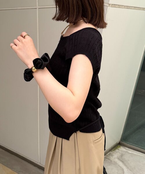 Thevon(ゼボン)の「スクエアネック半袖ケーブルニット(ニット/セーター・レディース・レッド/オフホワイト/ブラック・FREE)」の13枚目の写真