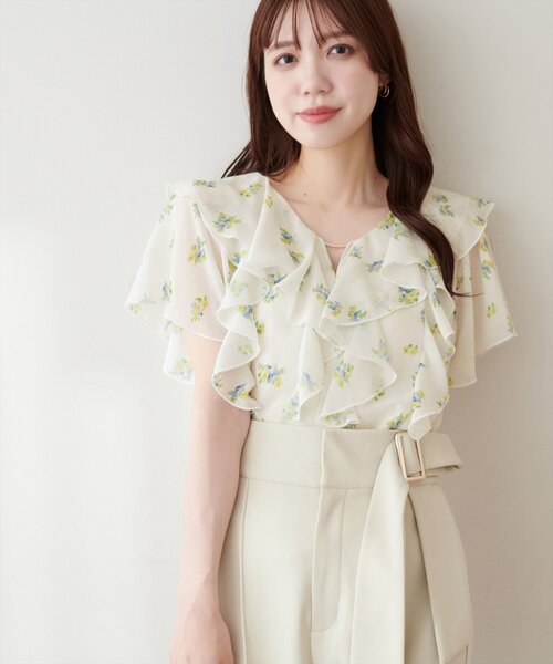 natural couture（ナチュラルクチュール）の「フロントバー付きフリルブラウス（シャツ/ブラウス・レディース・ラベンダー/オフホワイト/その他1/イエロー/ネイビー・FREE）」の2枚目の写真